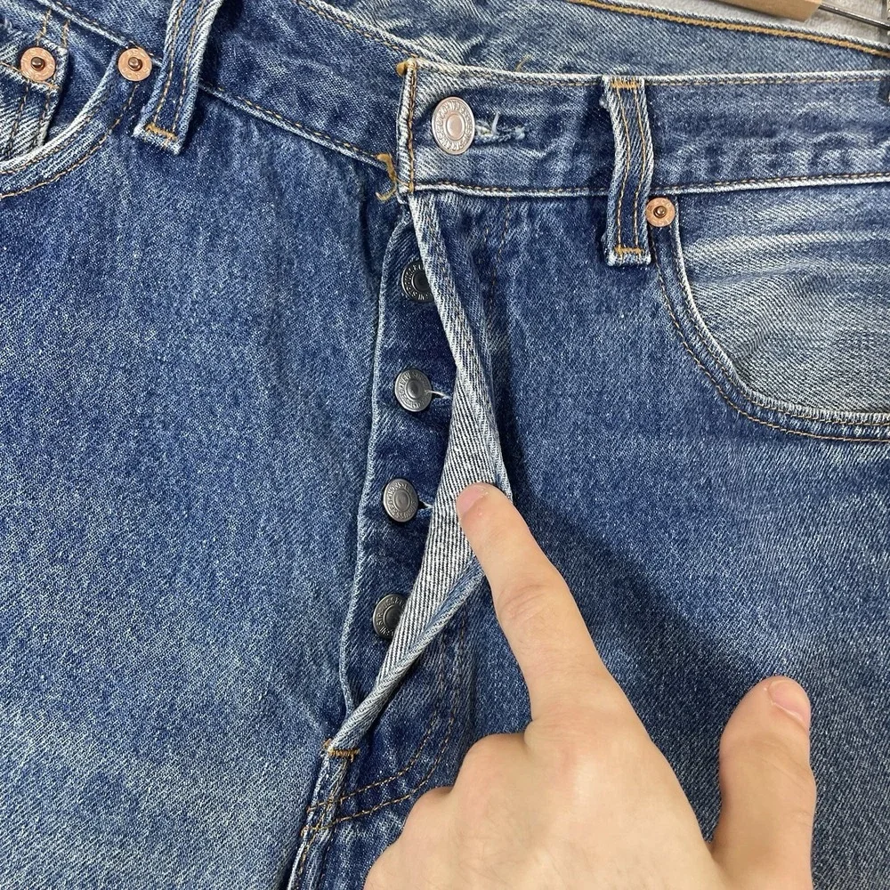 Vtg Levis 501xx Jeans Mens 34x36 (fit 32x33) Made in USA 501-0000 Whisker Fade